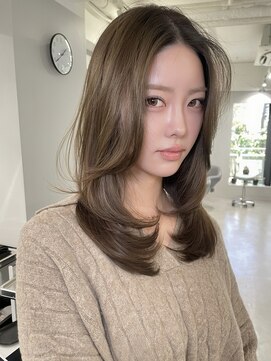 韓国風レイヤーカット/前髪かきあげ/ヘーゼルベージュ