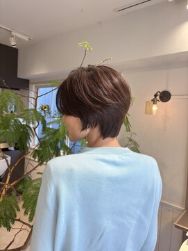 アンベリールフルー(EMBELLIR fleur) 重く見せない*冬でも透明感のあるカラーに