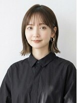 キビト(kibito) 新宿曙橋イヤリングカラーインナーカラー外ハネボブ20代30代40代
