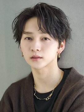 エイド 本店(aid) ニュアンスアップバングショート毛流れコンマバングツーブロック