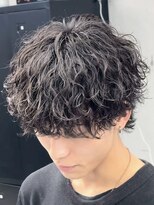 オーバル ジングウマエ(OVARL jingumae)&nbsp;波巻きシャドウパーマラウンドマッシュ