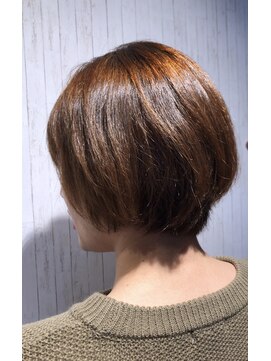 カペリベラグラマラス CapelliBellaGLAMOROUS マッシュショートスタイル