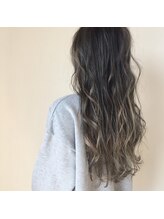 "外国人風"なグラデーション×"ほつれウェーブ"で最先端なトレンドstyle★