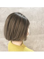 オリ(‘Oli)&nbsp;パールベージュバレイヤージュ