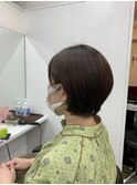 耳に掛けやすいショートボブ