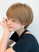 スタートウキョウ 渋谷(STAR TOKYO)&nbsp;ショートヘアミルクティーベージュ小顔美肌ストレート丸み