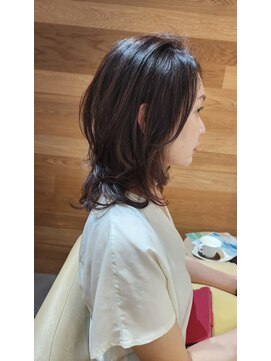 キレイコムデュース(Deuce) くせを活かしたミディアムレイヤー