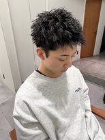 ボンドストーリーホワイト(BondStory White)&nbsp;スパイキーショート×ツイストパーマ×マット質感