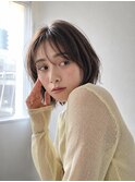 横浜西口/グレーヘアー メテオストレート ひし形レイヤーボブ