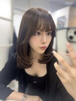 クラウド ナイン(Cloud 9)&nbsp;イエベ春/ミディアムレイヤー/顔周りカット/ブラウングレージュ