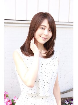 エクリ 麻布十番(equri) 大人ナチュラルストレート