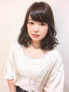 エルパティオ(EL PATIO) グレージュ×切りっぱなしボブディ