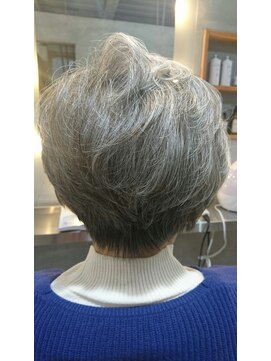 ノノ(nono) ミセスショート