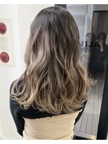 アライブ キチジョウジ(ALIVE Kichijoji)&nbsp;ALIVE吉祥寺 バレイヤージュアッシュブラウンベージュ外ハネボブ