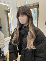 ログ オモテサンドウ(L.O.G OMOTESANDO)&nbsp;『インナーカラーエクステ』自然な仕上がり 10代20代 表参道