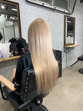 ワン(ONE) ミルクティーベージュ