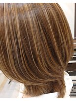 ビスポーク(BESPOKE)&nbsp;20代30代40代大人可愛いミルクティーベージュハイライト