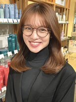 トリコ ショップアンドヘアサロン(tricot shop hair salon)&nbsp;くびれミディアム　シースルーバング　ワンカール