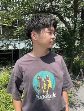 ビビディ バビディ ブー 河原町三条店(Bibbidi.bobbidi.boo) 黒髪スパイキー短髪ピンパーマ