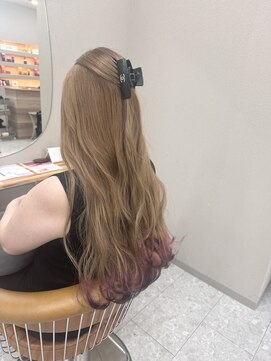 シカ 神戸三宮元町店(Cica) デザインカラー ブリーチ ロング ベージュ 三宮