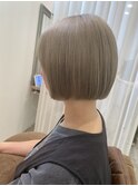 【ミルクティーカラー】【ぱつんとボブ】