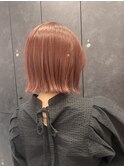 外はね切りっぱなしボブ ブリーチ無しピンクベージュ
