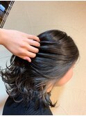 外ハネ大人グレーインナーカラー