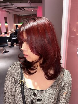 ダズリングディア(Dazzling Deer) ワインレッド/カシスレッド/レイヤーカット/ミディアム