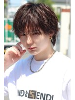 リークフー(Ree cu fuu)&nbsp;シースルーウルフ緩めのスパイラルパーマと合わせて大人メンズ
