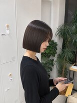 フォト 新宿三丁目(foto)&nbsp;髪質改善縮毛矯正地毛風ストレート切りっぱなしボブ