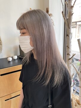 ノア(noa.) 透明感たっぷりなホワイティベージュ