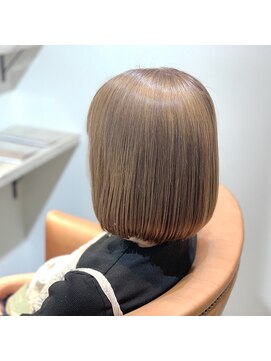 シアン(CyAN) ベージュカラー