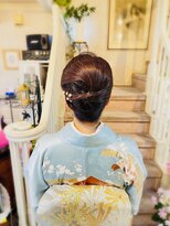 美容室 ティンカーベル&nbsp;夜会巻き