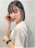 シルバーインナーカラー×ボブ