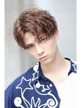 オーシャントーキョーウエスト 心斎橋 (OCEAN TOKYO WEST) ハイライトミルクティーベージュツーブロックメンズマッシュ