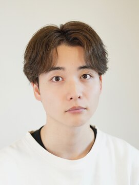 コンフィデンス 新宿3rd(confidence) センターパートニュアンスパーマカルマパーマメンズショートヘア