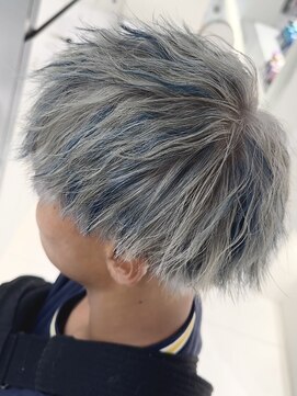 アールプラスヘアサロン(ar+ hair salon) ホワイトブルーメッシュ