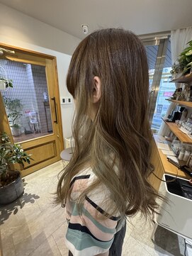 パラゴ(PARAGO.) ロングヘア×ハーフブリーチ