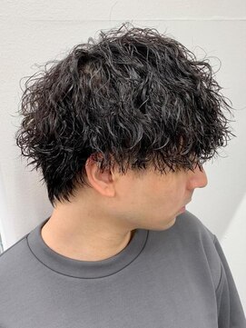 ジーニー 本厚木(Genie) フェザーパーマサーフカール刈り上げセンターパート