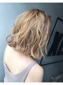 ジーナ(XENA) ハイベージュハイライト