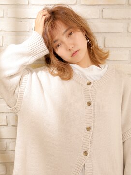 ビィシャイン 小野店 軽やかなレイヤーミディ