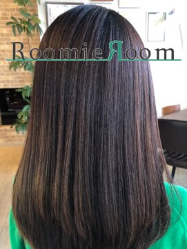ルーミールーム(RoomieRoom) 鶴園尚巳の髪質改善艶サラ髪愛されストレート20代30代40