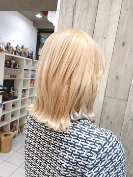 トムキャット(TOM CAT) 【新宿TOMCAT】夏のホワイトベージュ