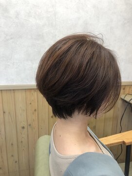 オト(Oto) 短すぎないスッキリショート