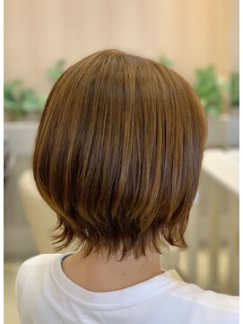 ラポート(Rapport) 外はねショートボブ