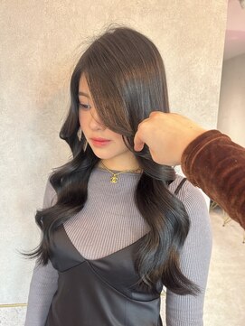 ルームバイシー 新宿(Loom. by Sea) ネビージュ×ダブルカラー