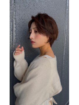 アンダーバーホワイト 天神店(_WHITE) ショート透明感カラー/シースルーバング/顔まわり／レイヤー