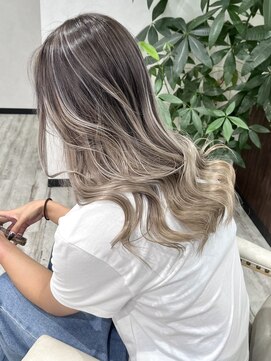 ベルヘアーデザイン 堺東(Belle hair Design) バレイヤージュ/シャドールーツ/外国人風/堺東/レイヤーカット