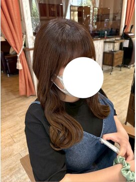 ピンキーウエスト 福島*ブリーチなしダブルカラー白髪ぼかし*小顔カット縮毛矯正