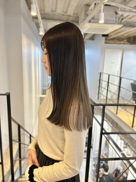 ヌープヘアーアイス(NUUP.hair ici) ◎透明感オリーブ×韓国レイヤーで20代30代小顔ロング